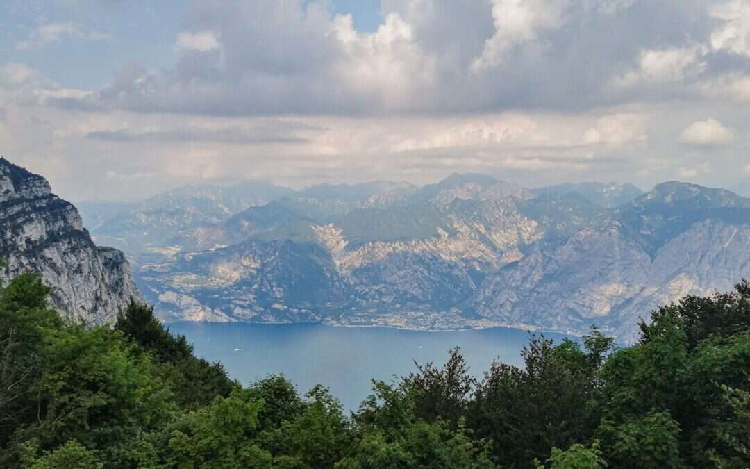 Il Garda dall’elicottero: segreti e meraviglie